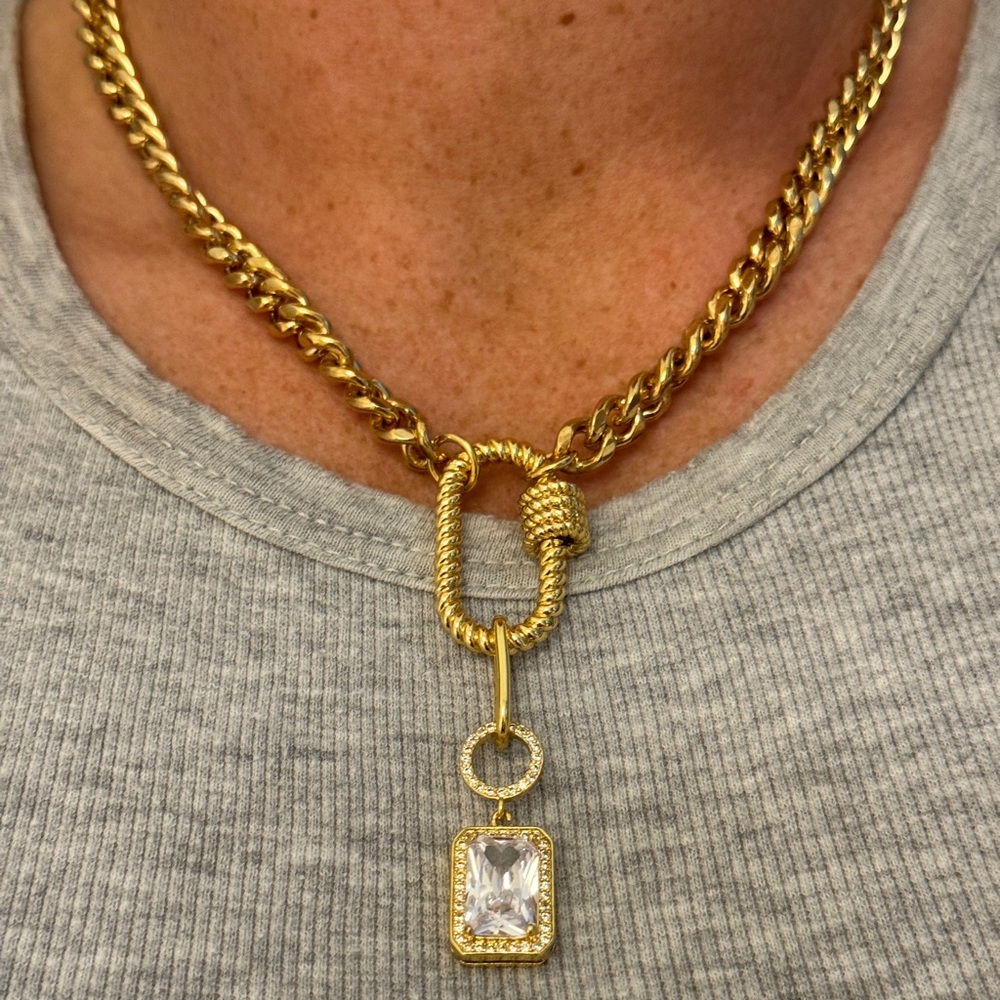 Vanessa Mooney Gold Crystal Pendant Necklace